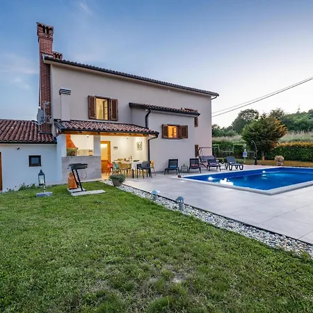 Milena Villa Kršan